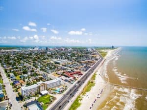 galveston is an easy day trip from houston